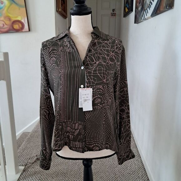 Piano Top Women's Medium M Olive Green Pink Abstract 100% Silk Button Up Career - Picture 1 of 12